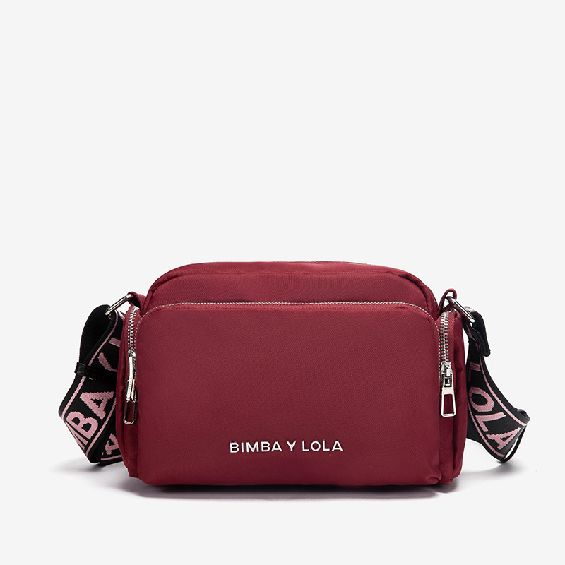 Direct from the Manufacturer, Spanish Letter Classic Style Shoulder Bag, Simple and Fashionable Street Trend Versatile Women's Crossbody Bag