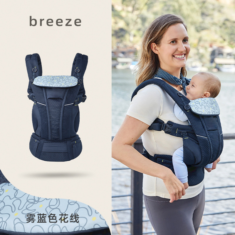 アメリカの赤ちゃんは腰掛けをして外出します。