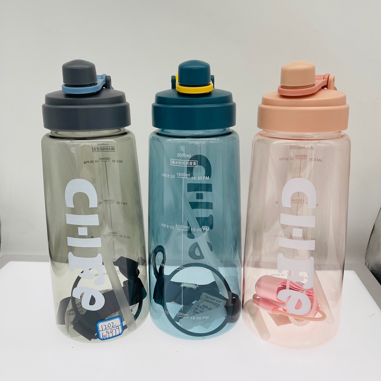 Xinya simple plástico espacio taza portátil al aire libre deportes taza de agua 2000ml gran capacidad hervidor potable directa