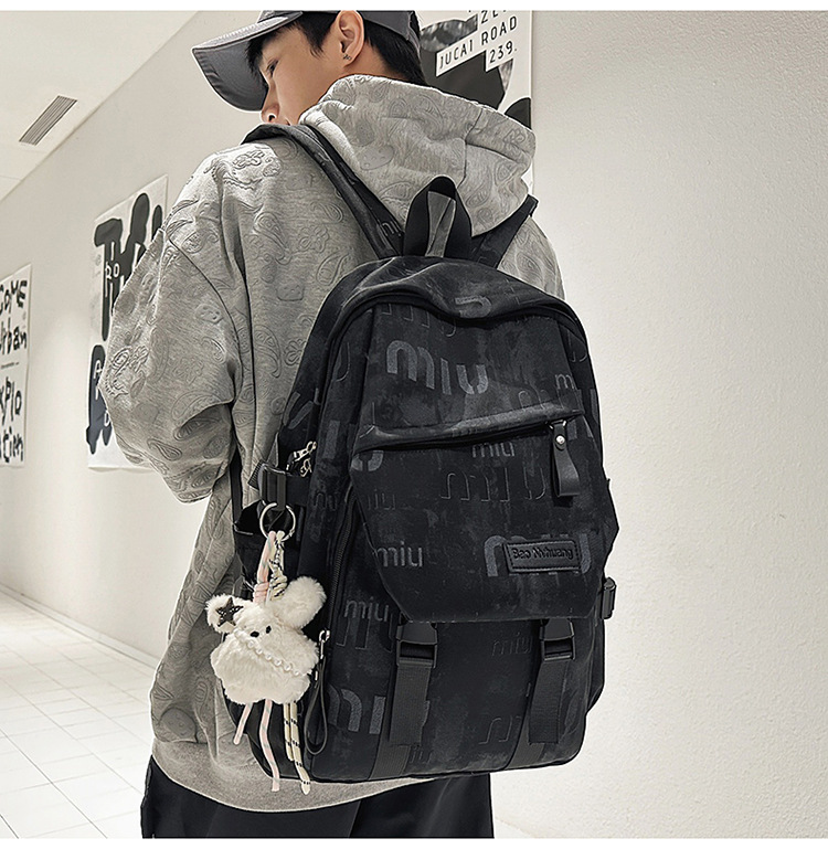 Lightweight Fashionable New Model Backpack 2026 Large Capacity Graffiti Student Backpack Casual Trendy Daily Commute School Bag