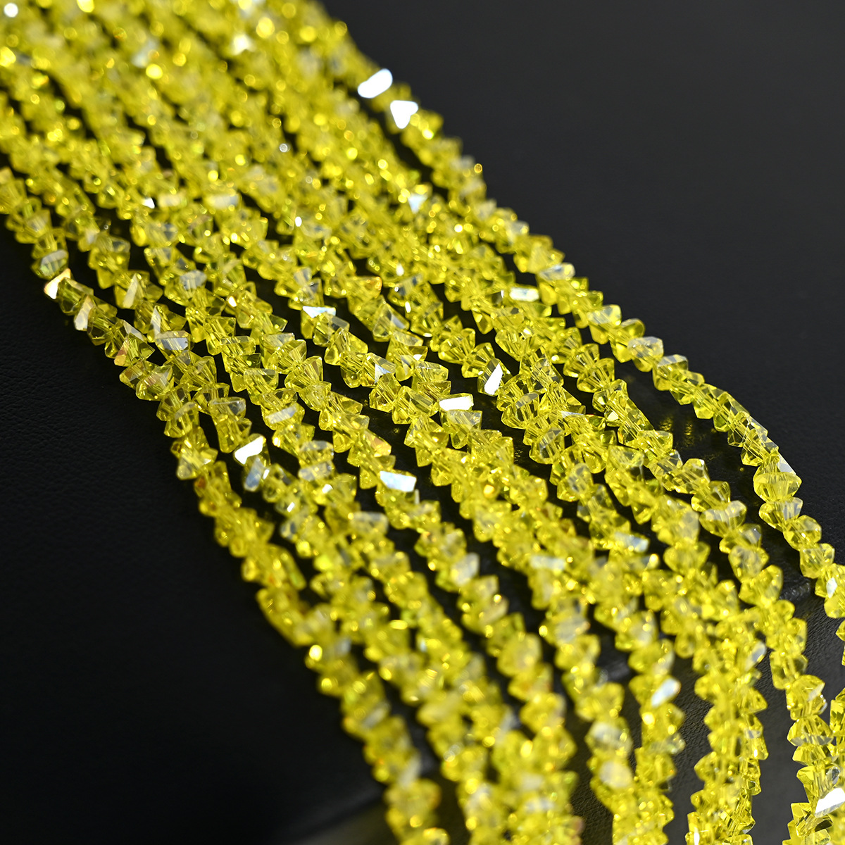 Collar de perlas de cristal de diamante de cristal triangular de 4 mm collar de perlas sueltas de bricolaje artesanal accesorios de ropa accesorios de cadena de teléfono móvil accesorios de cadena de teléfono móvil image 11