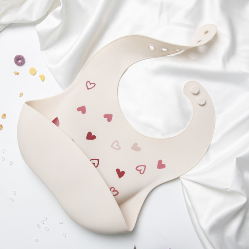 Babero de silicona estilo INS para niños, impermeable, tridimensional, desechable, ideal para la hora de la comida.