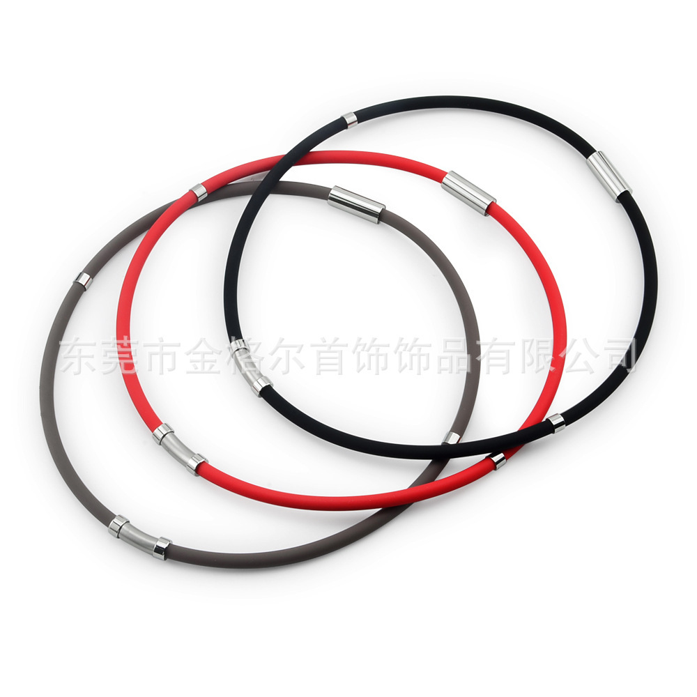 Estilo europeo y americano de silicona anión energía collar de hombres y mujeres terapia magnética hebilla collar versátil moda deportes cuello anillo al por mayor