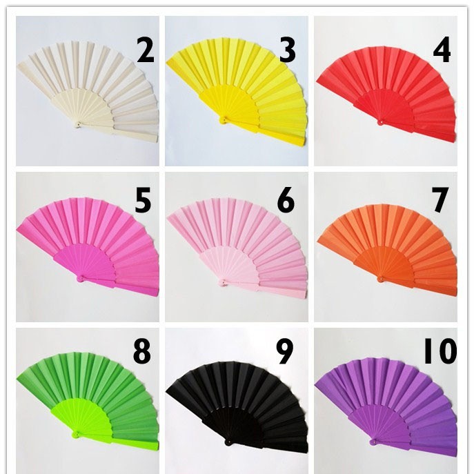 Ventilador plegable de plástico multicolor en stock 13 colores opcionales de tela Oxford fácil de abrir y cerrar ventilador plegable de baile cuadrado