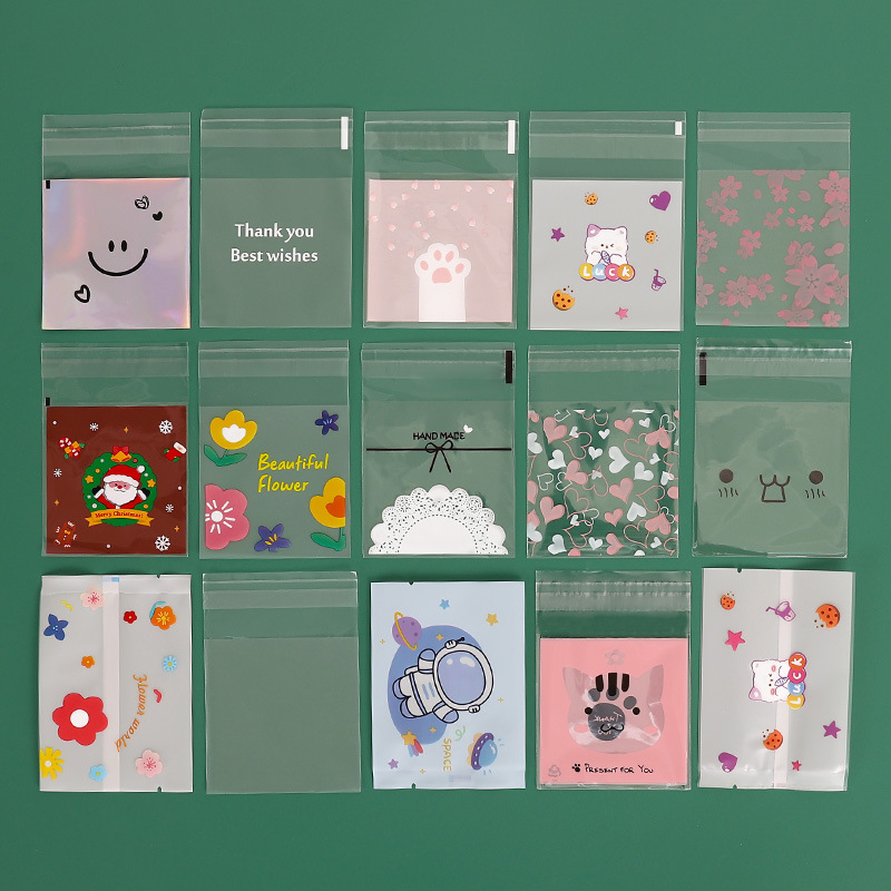 Cloudberry cookie packaging machine self-adhesive bag machine sealing snowflake snack small bags baking dairy jujube packaging bags