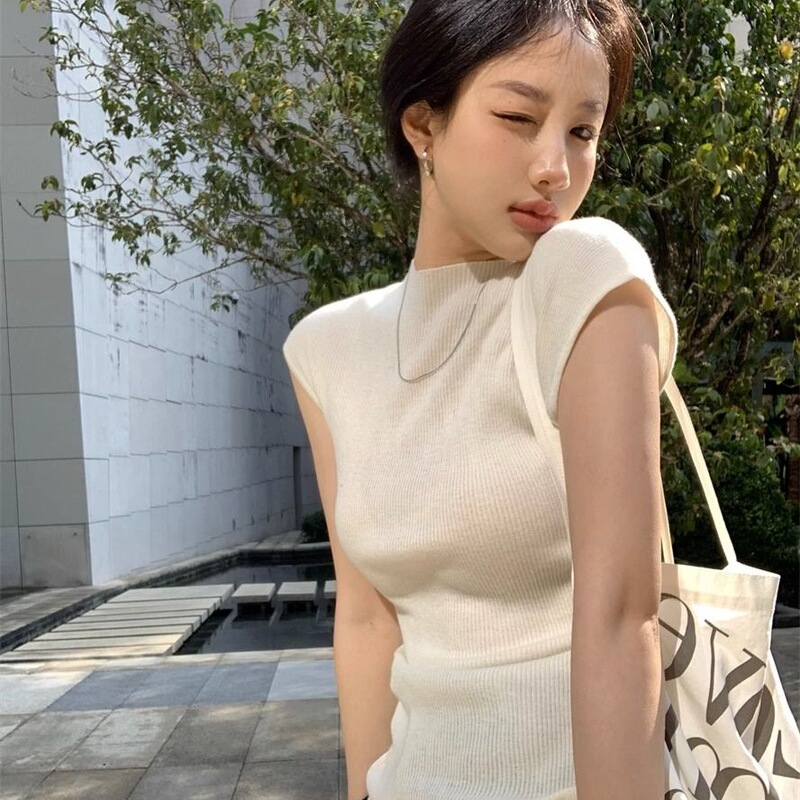 Stylish Hot Girl Knitted Short-Sleeve T-Shirt for Women, Summer Retro Casual Slim-Fit White Base Shirt Top Stylish Hot Girl Knitted Short-Sleeve T-Shirt for Women, Summer Retro Casual Slim-Fit White Base Shirt Top