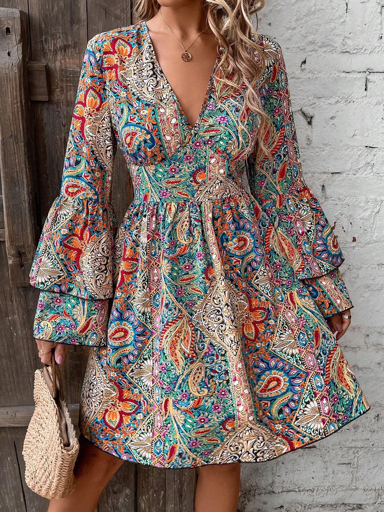 Vestido Elegante con Estampado Floral, Cuello en V y Mangas Acampanadas para Mujer, Primavera 2026, Estilo Europeo y Americano image 5