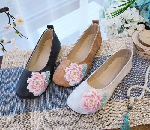 Flat shoes single tea wide feet comfortable shoes embroidered shoes Fairy Hanfu Shoes for Women Girls Princess Qipao Chinese folk dance Shoes