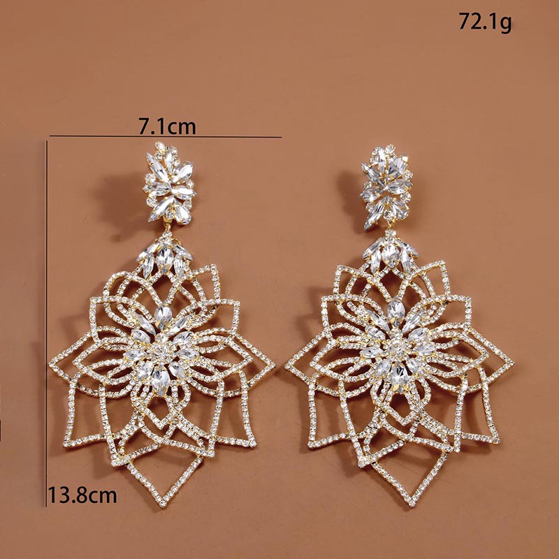 Europa y los Estados Unidos venden flores grandes diamantes exagerados retró alto sentido largo pendientes de boda pendientes de banquete