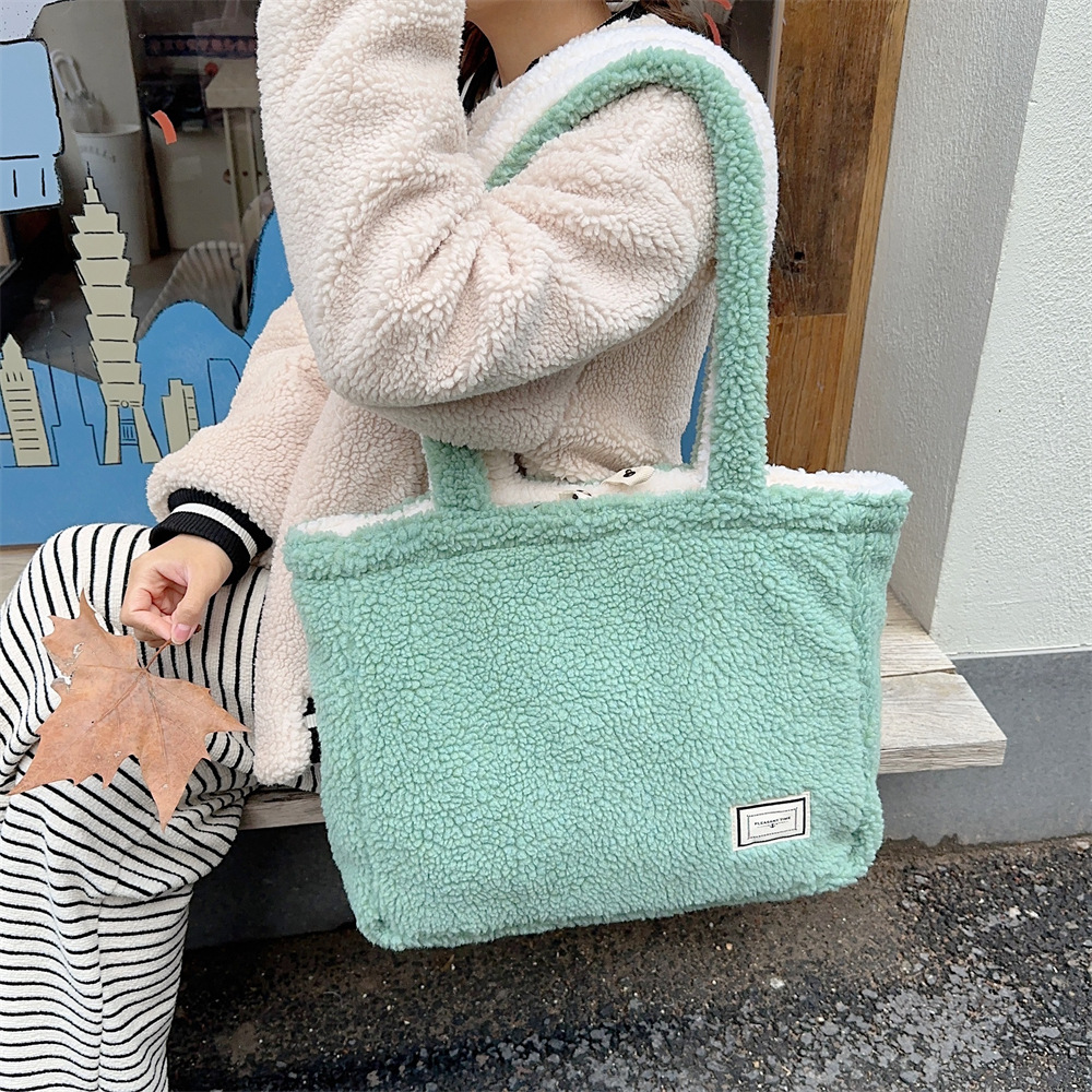 310232 Autumn and Winter Plush Bag for Women 2023 New style, front and back dual-purpose lambskin large capacity tote bag for single shoulder undefined