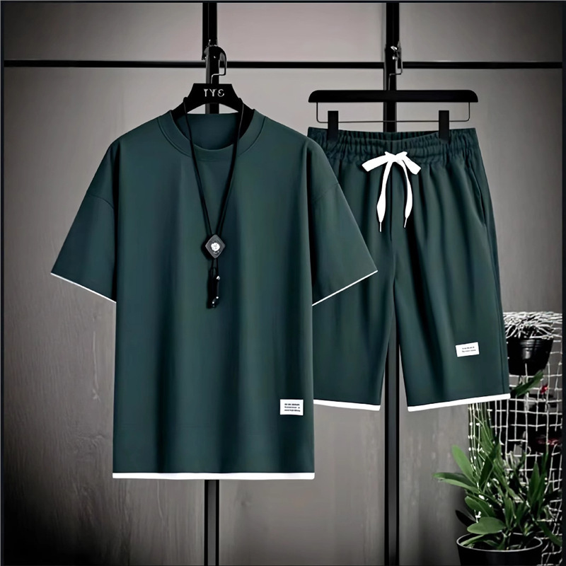 Ensemble de détente pour homme à texture gaufrée : t-shirt à manches courtes et short de sport, tenue d'été légère en polyester pour un look décontracté et sportif._voghion.com