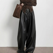 港式复古美拉德棕色皮裤长裤女新款加绒PU皮设计感压褶阔腿休闲裤