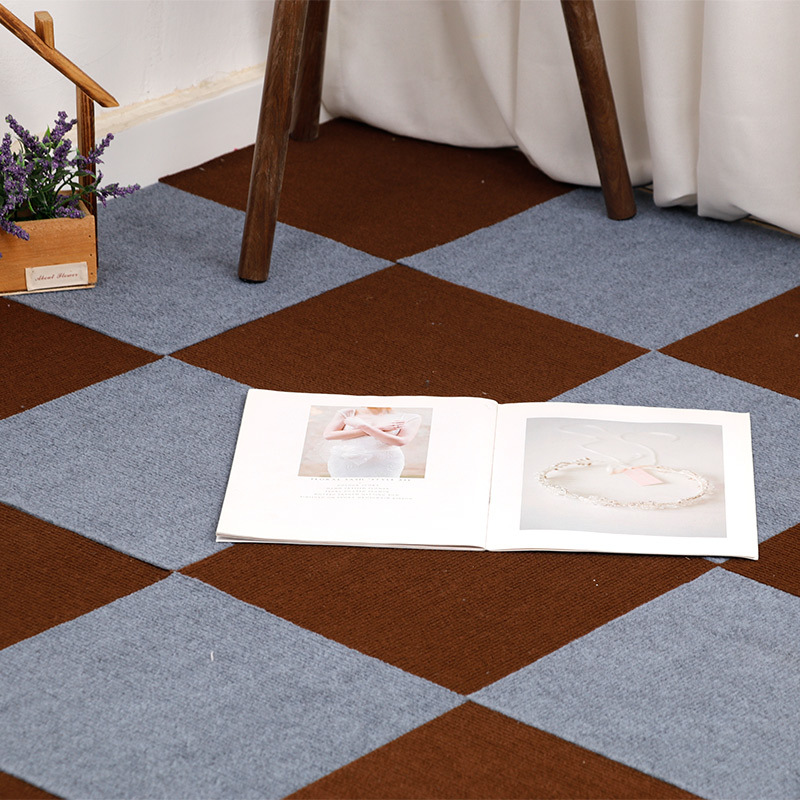 Tapete Modular Autoadhesivo de Poliéster Antideslizante para Sala de Estar y Dormitorio
