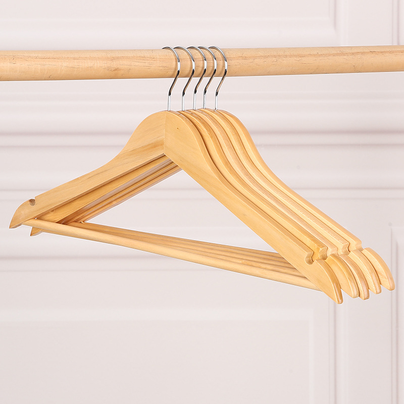 Fabricantes personalizados perchas de madera sólida perchas de ropa domésticas antideslizantes sin marcas perchas de ropa de madera perchas de ropa tienda de ropa