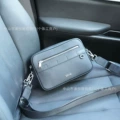 DR zipper leather