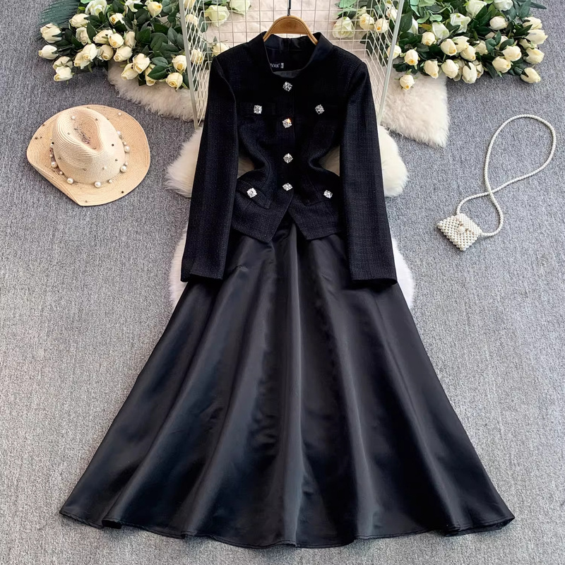 Hepburn-Style Black Retro Luxury Tweed Round-Neck Dress for Women, Autumn and Winter Satin Patchwork Waist-Slimming Long Dress
