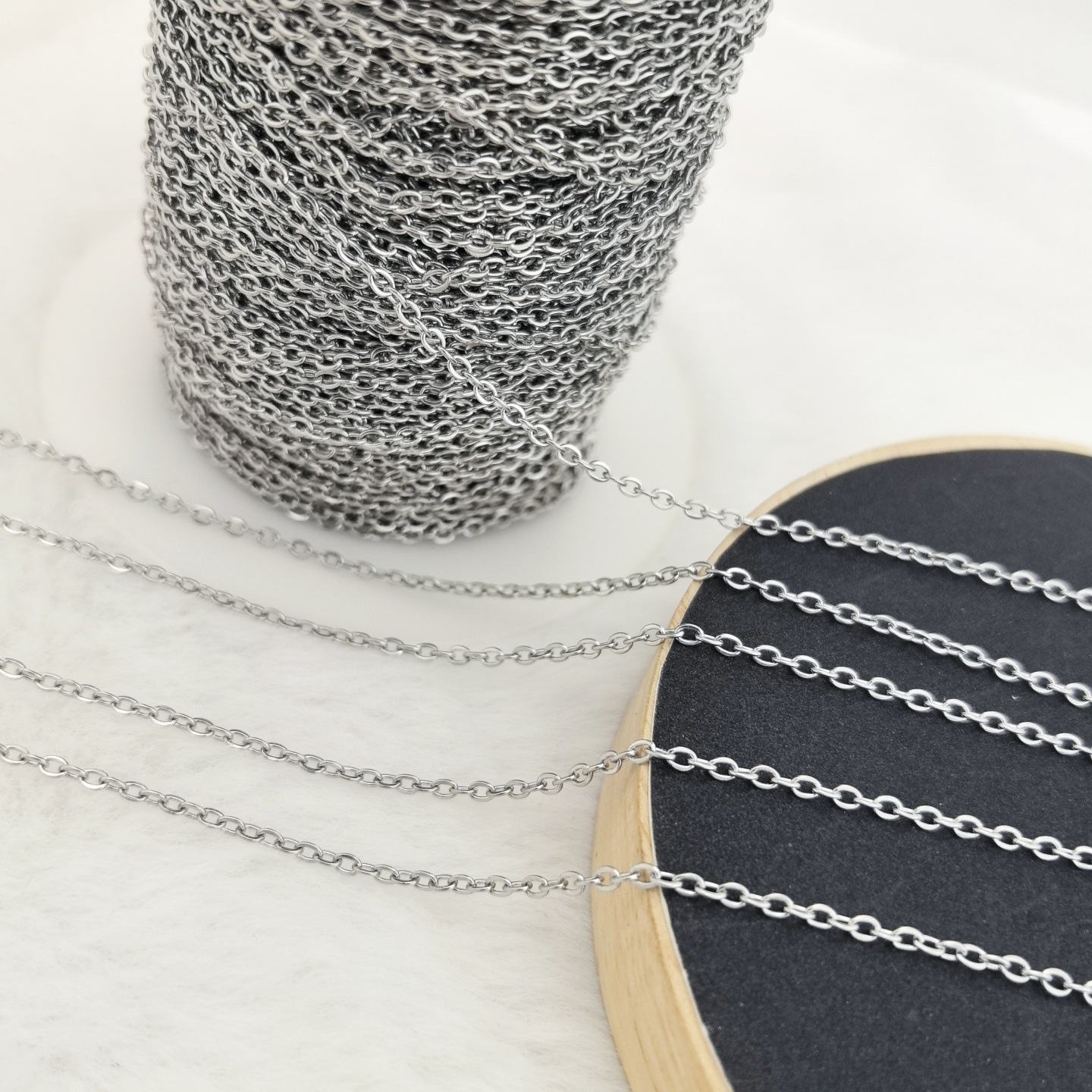 304ステンレス角線十字o型唇チタン鋼チェーンdiyネックレスブレスレット眼鏡鎖飾り卸売り