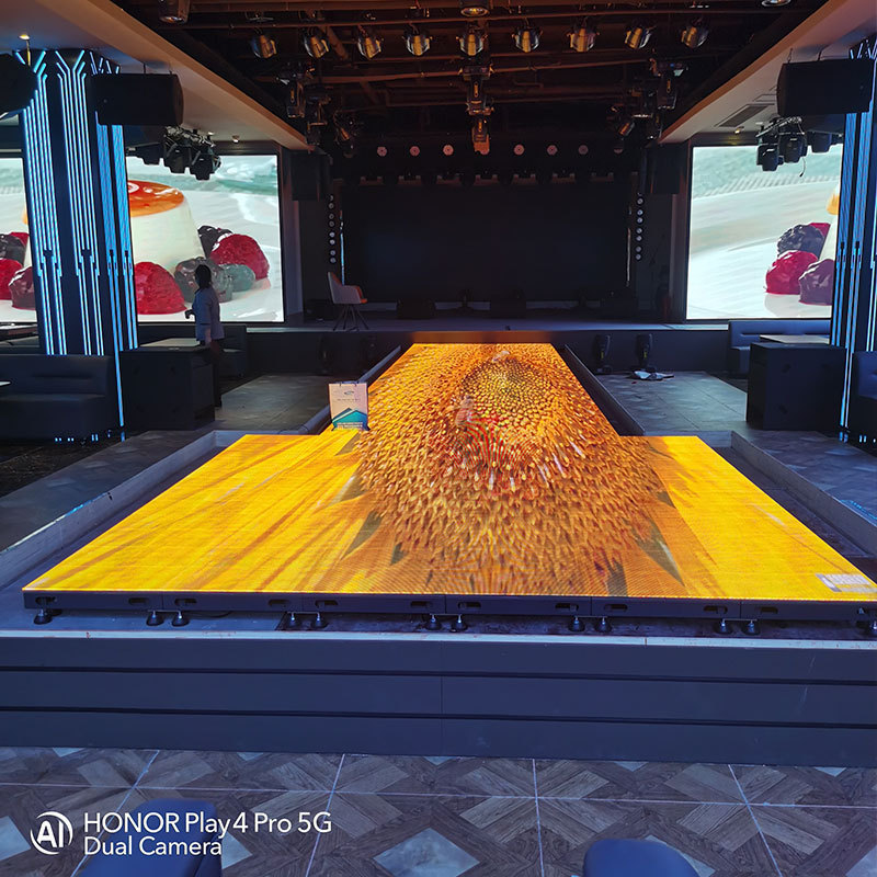 New Hot-Selling Interactive Led Screen Display P3.91 Waterproof High-Definition Indoor Led Floor Tile Screen Large Screen