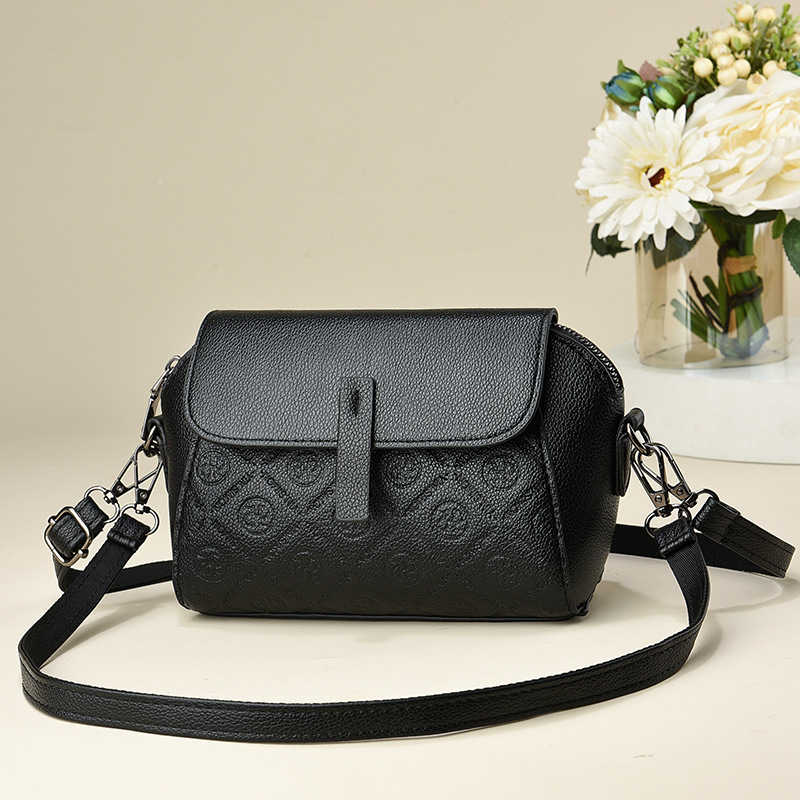 Single Shoulder Lightweight Simple Crossbody Women's Small Bag Solid Color Versatile Travel_voghion.com