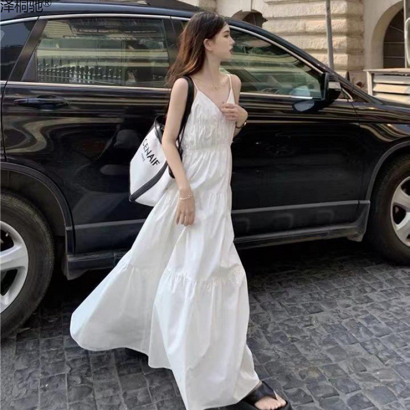 法式温柔气质白色仙女裙海边度假连衣裙褶皱显瘦夏季小众设计长驰