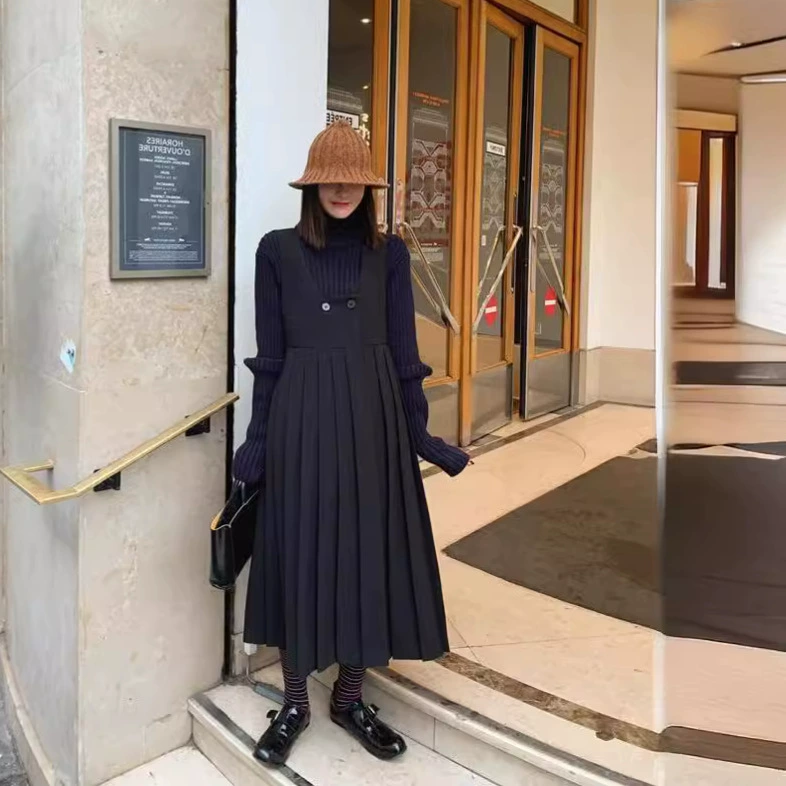 В наличии] Юбка-миди в стиле преппи MONA, черная, французский ретро стиль, с низким вырезом, без рукавов, универсальная, А-силуэта, плиссированная, длинная.