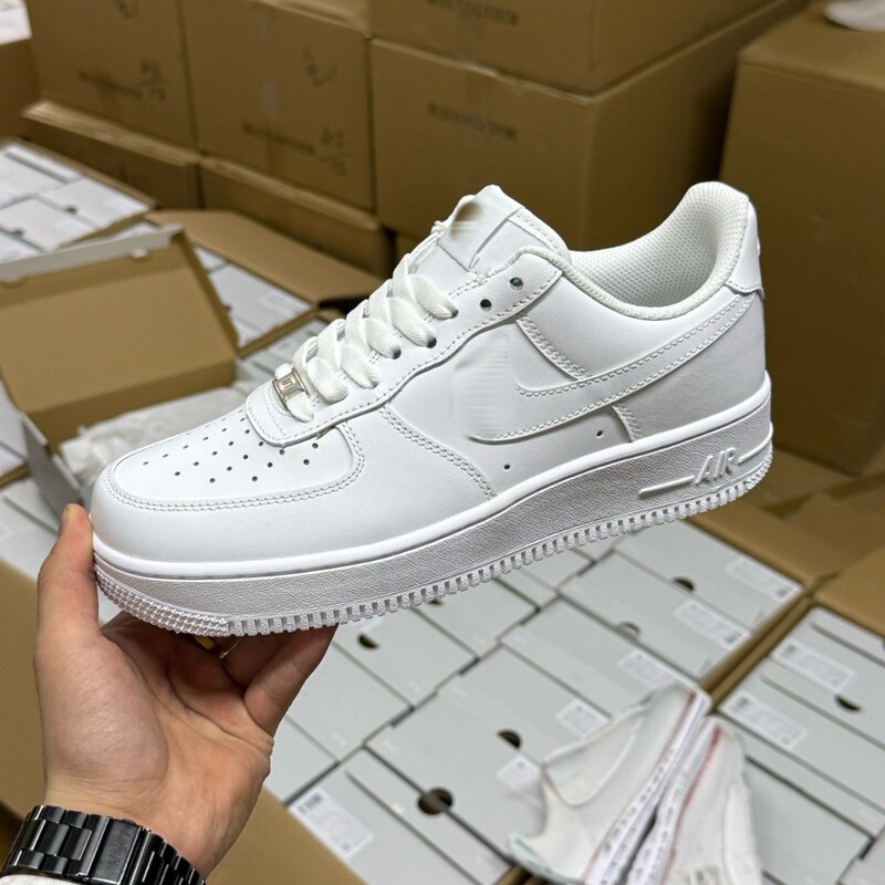 Putian Shoes Air Force One Af1 Classic Low-Top Af1 Men's and Women's Pure White Air Force Sneakers Couple's Sports Sneakers Putian Shoes Air Force One Af1 Classic Low-Top Af1 Men's and Women's Pure White Air Force Sneakers Couple's Sports Sneakers
