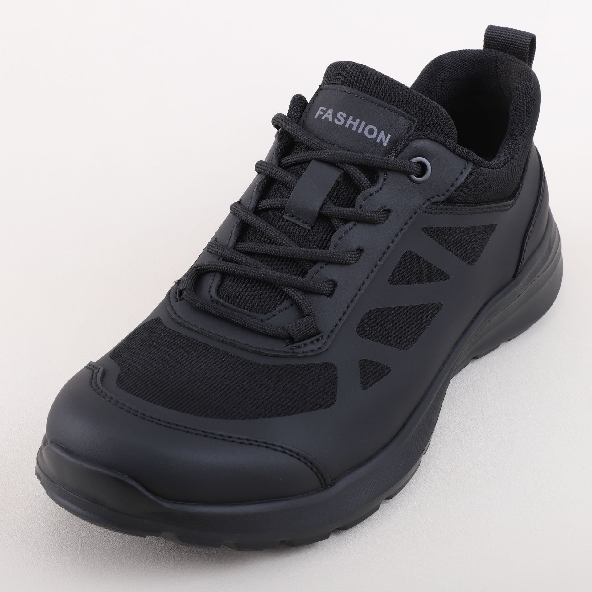 Sports solid color breathable casual footwear for leisure