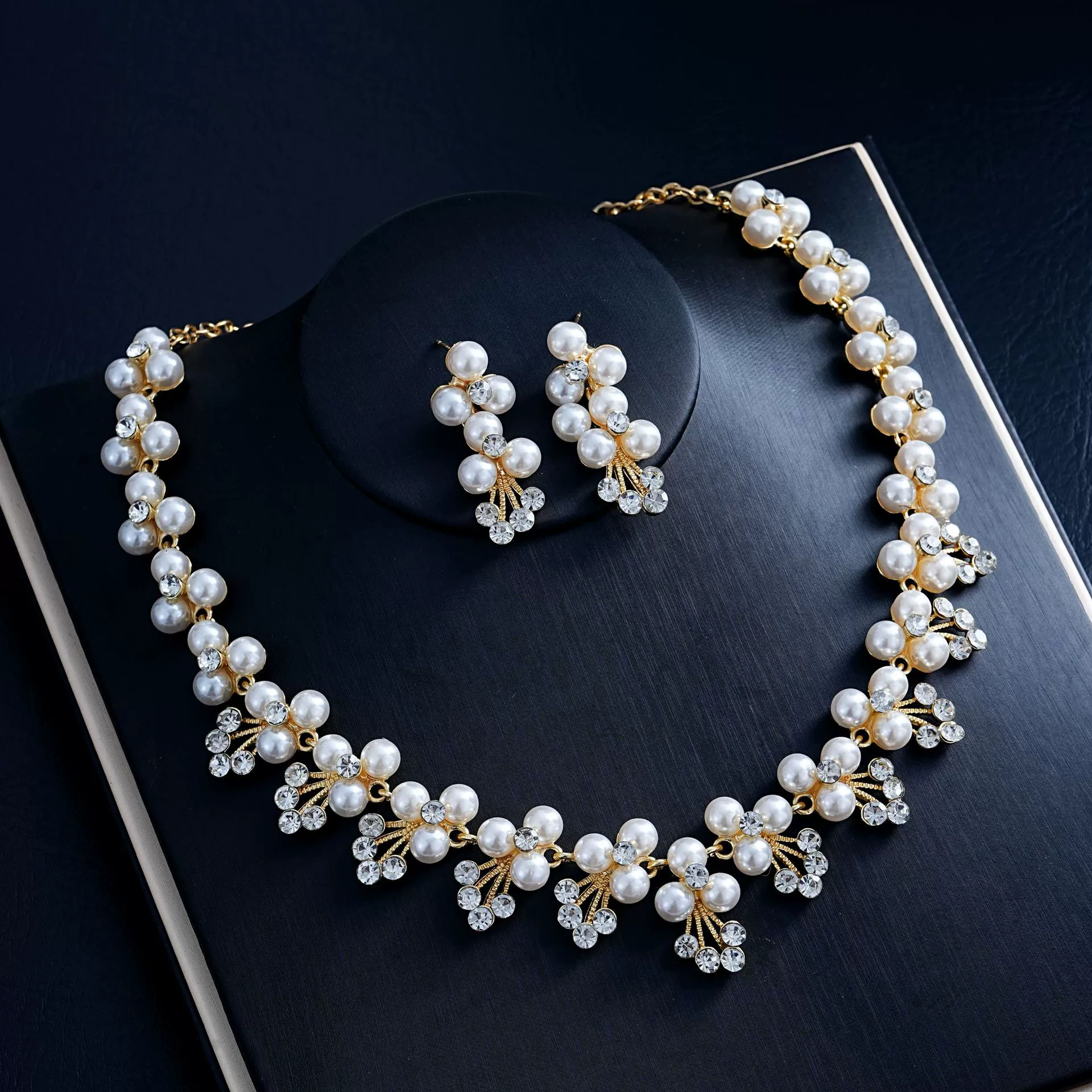 Серебряная игла из жемчуга, брендовый цирконий с кисточками, серьги, серебро 925 пробы, легкий роскошный стиль, яркий броский стиль, качественный стиль, оптовая продажа