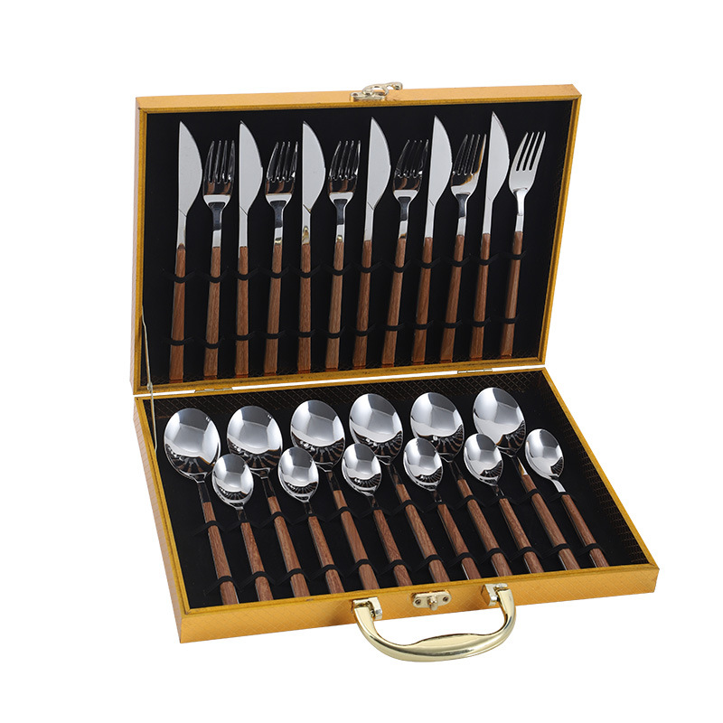 Amazon popular vajilla de acero inoxidable 24 piezas traje portugués mango de grano de madera cuatro piezas principales cuchillo de comida occidental, tenedor y cuchara traje