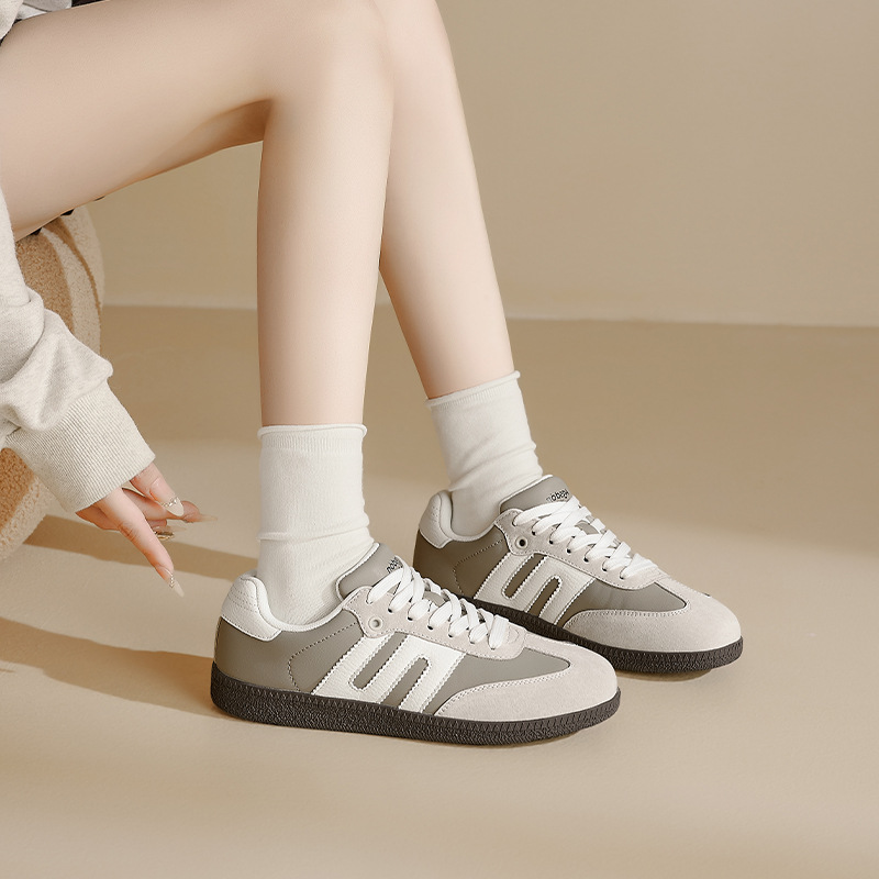 Zapatos de entrenamiento marrón de mujeres 2025 nuevo otoño invierno grueso retro Meirard skate zapatos casuales planos