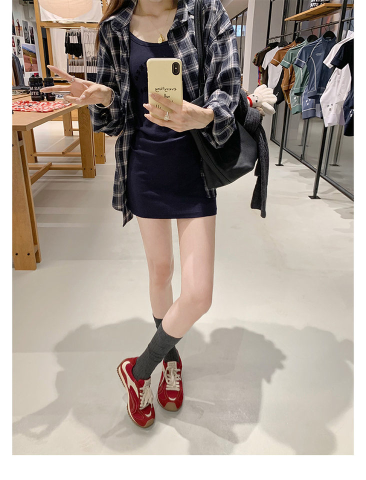 Giày sneaker nữ da bò lưới thân thấp dây buộc gót ẩn 6 cm — Đen (Gót ẩn 6CM) - Còn hàng, Đỏ (Gót ẩn 6CM) - Còn hàng chi tiết 42