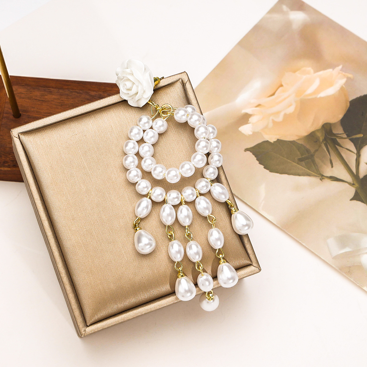 Pendientes de perlas con borlas de súper hadas Pendientes de aguja de plata 925 Pendientes de alta gama de moda coreana nueva mujer