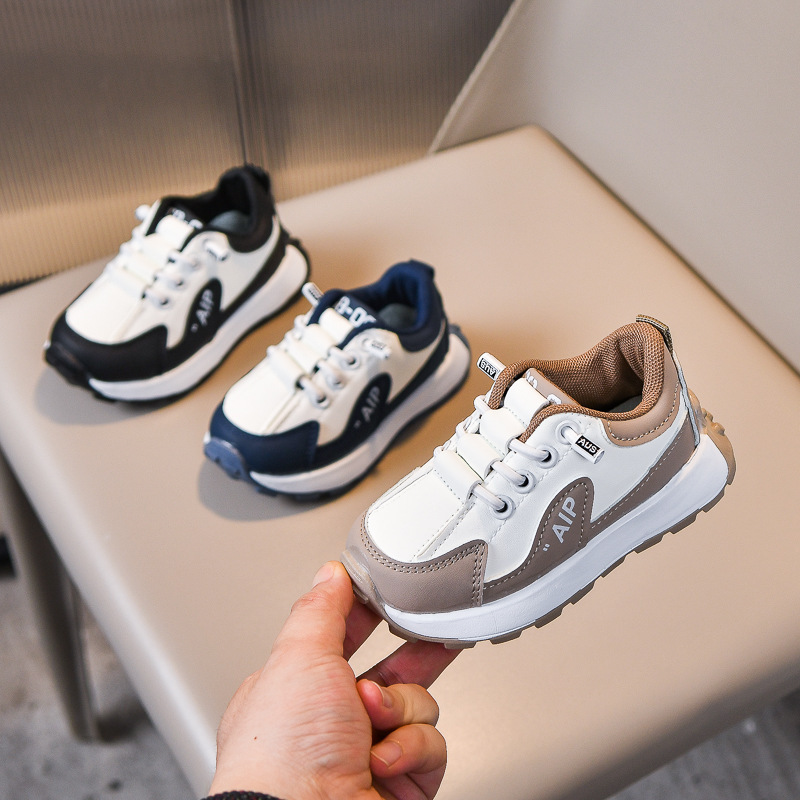 Zapatos deportivos para niños de suela suave, estilo "dad shoes" de cuero, informales, para exportación, antideslizantes, para niños y niñas pequeños, 2025.