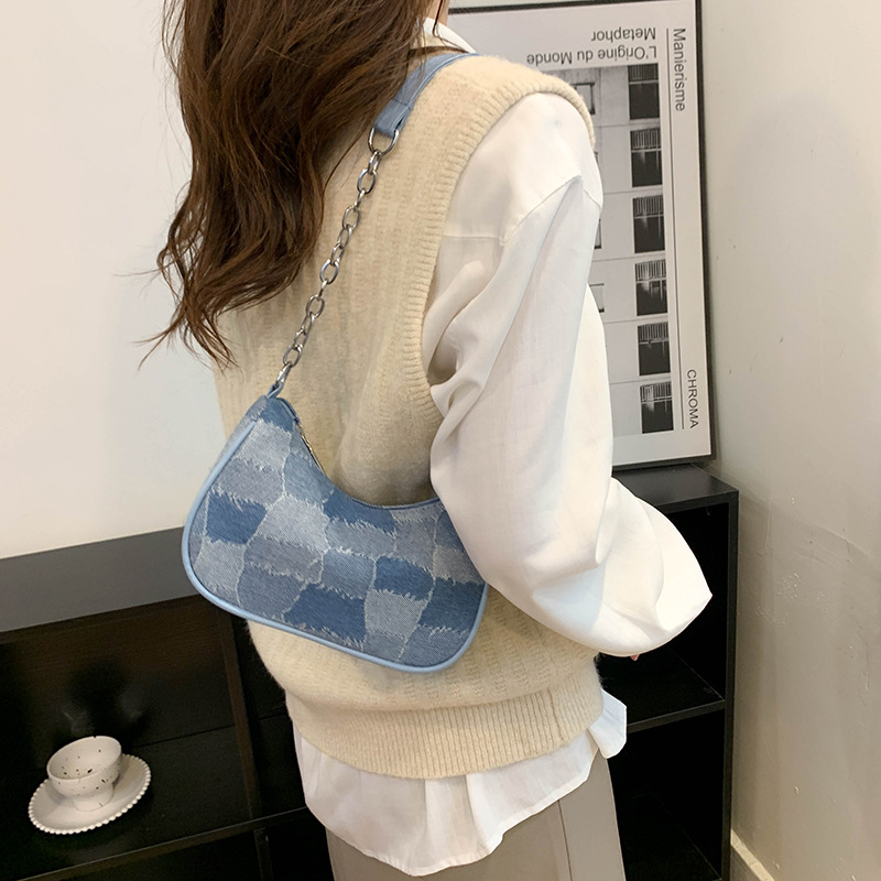 Women's Medium Spring&summer Denim Solid Color Fashion Oval Zipper Cloud Shape Bag display picture 3