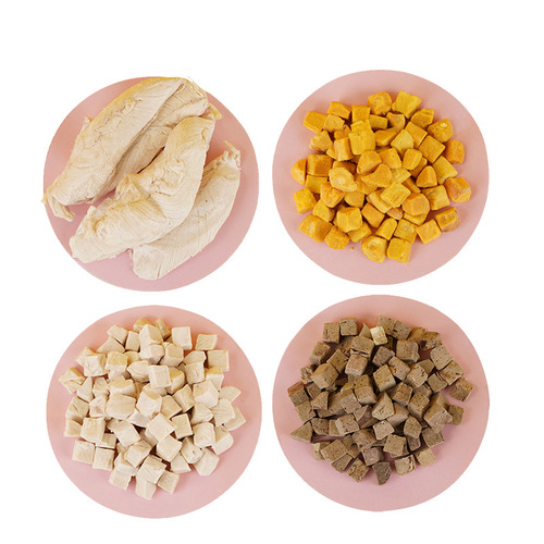 Wholesale pet freeze-dried snacks filled chicken chicken breast duck meat egg yolk beef liver dog and cat supplies chicken liver nutritional snacks