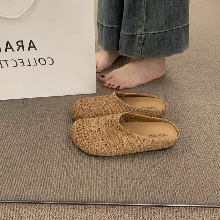 Media pantuflas de puntera transpirable hueca tejida a mano de nicho francés para mujer con zapatos muller de suela gruesa de estilo romano