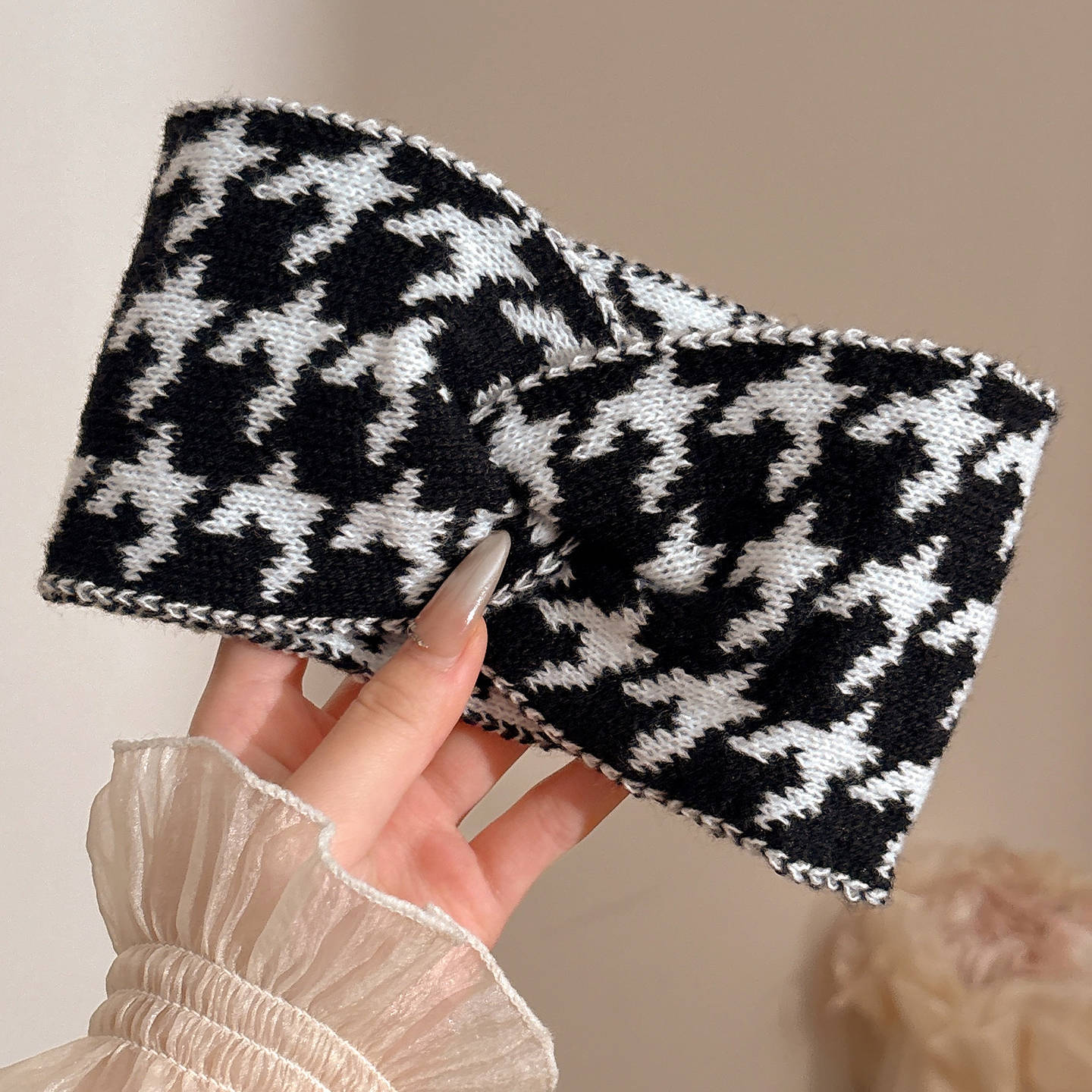 1 ¿ el negro mide unos 20 cm de largo y 10 cm de ancho