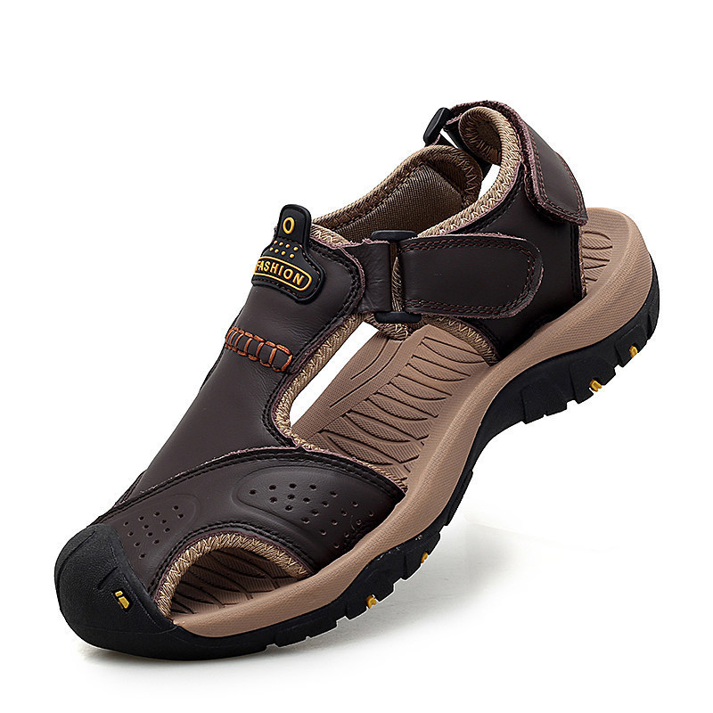 Nuevas sandalias transfronterizas de moda para hombres zapatillas de cuero al aire libre zapatos deportivos casuales transpirables zapatos de playa al por mayor