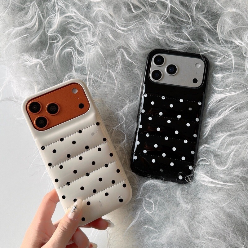 Down Jacket Polka Dot Phone Case Suitable for Apple 17/16 Promax Leather Protective Cover iPhone 15/14 Simple Style Down Jacket Polka Dot Phone Case Suitable for Apple 17/16 Promax Leather Protective Cover iPhone 15/14 Simple Style