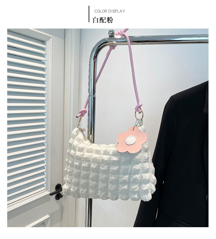 Bolso casual coreano de moda de gran capacidad plisada 2025 primavera nuevo estilo estilo estilo occidental bolso de axila de un solo hombro bolso de nube bolso femenino