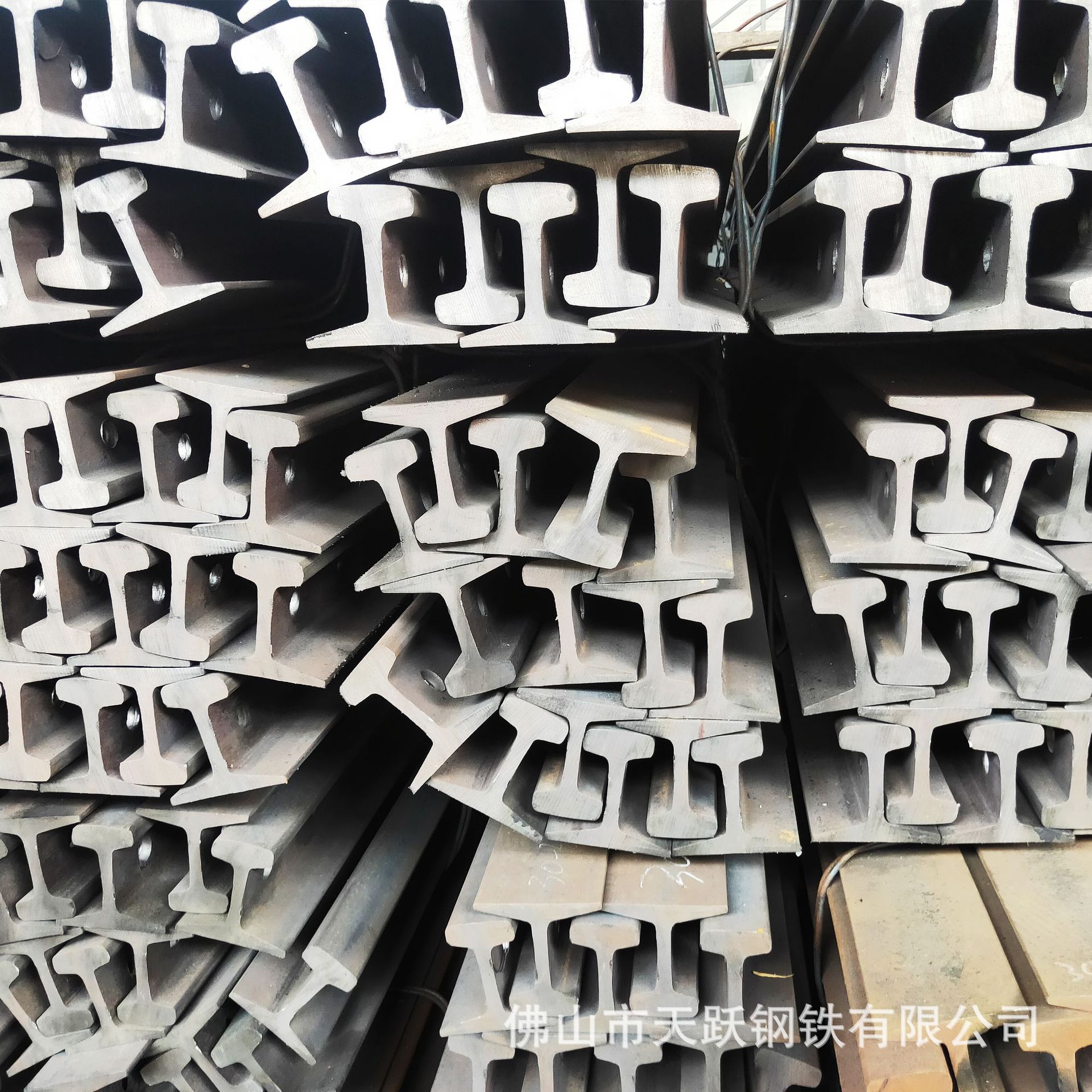 钢轨 路轨 批发零售 轻轨 重轨 起重机钢轨