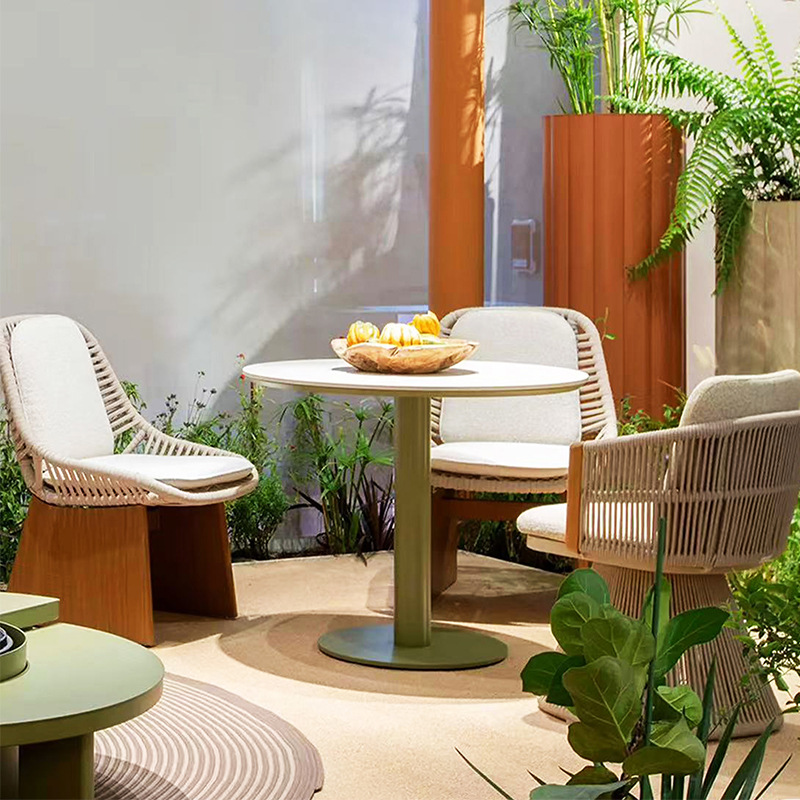 Mesa y sillas al aire libre patio muebles de caña impermeables casa modelo diseñador de hotel villa balcón ocio mesa y sillas redondas