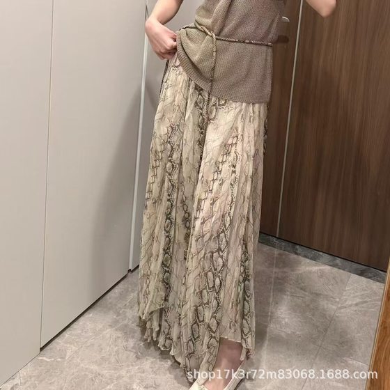 25 Years Limited New Snake Print Loose Large Hem Skirt All-match Casual Fashion Holiday Skirt Women's Fashion