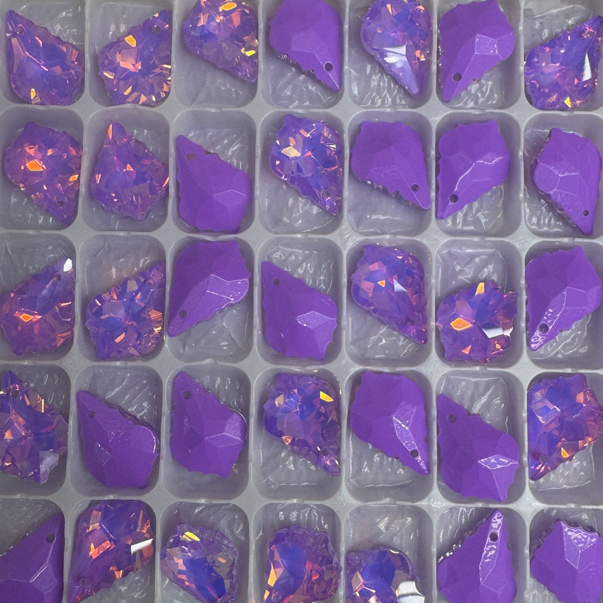 2026新款单孔摩卡水晶枫叶幻彩吊坠散珠DIY耳饰项链饰品配件批发