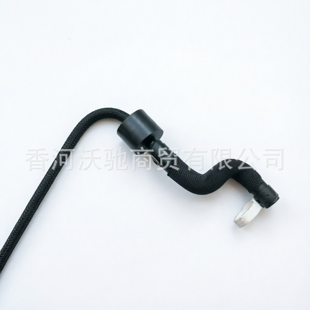 T2R5910 is suitable for the Jaguar FTYPE auxiliary water reservoir hose and coolant reservoir hose