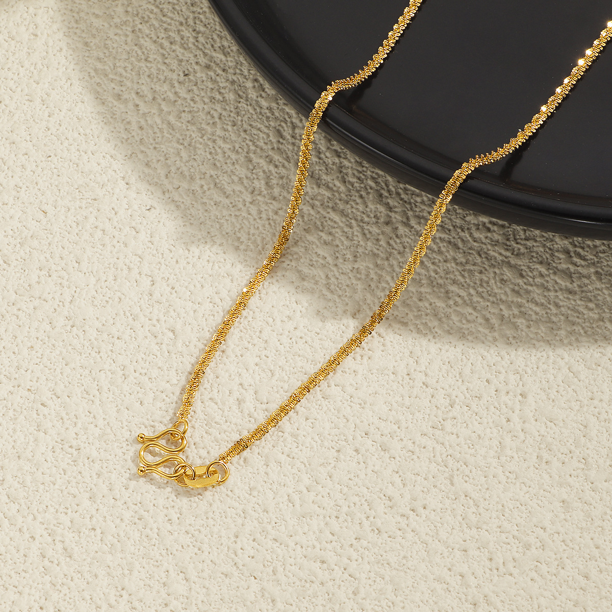 Delicate Two-tone Layered Necklace Set In Gold And Silver Metal_voghion.com
