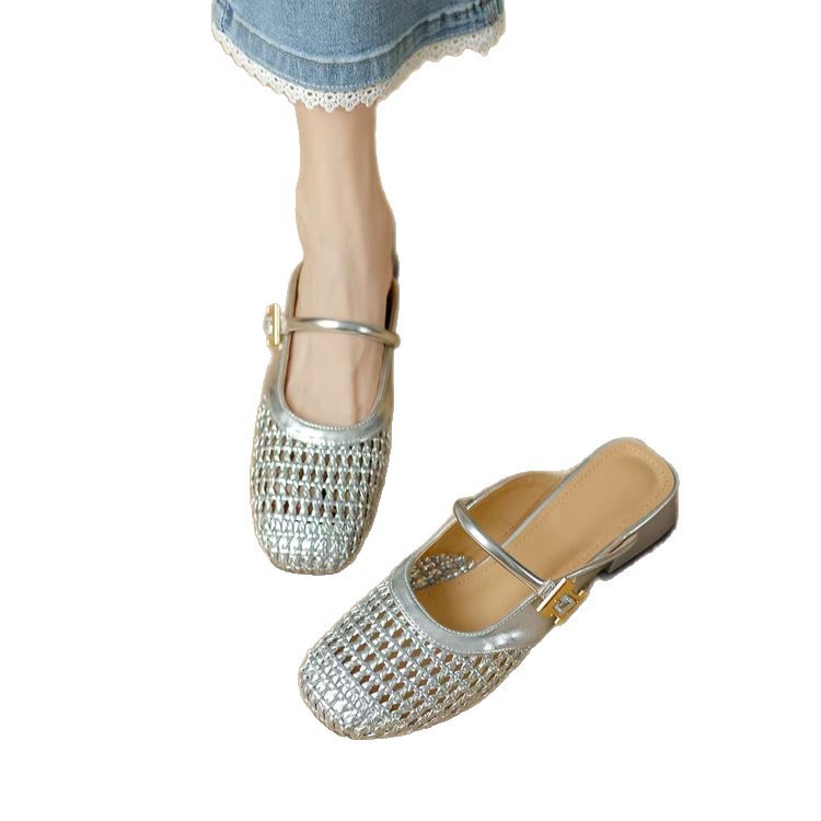 Cabeza cuadrada explosiva francesa tacones altos zapatillas frías 2026 con sandalias casuales de moda agujeradas para mujeres