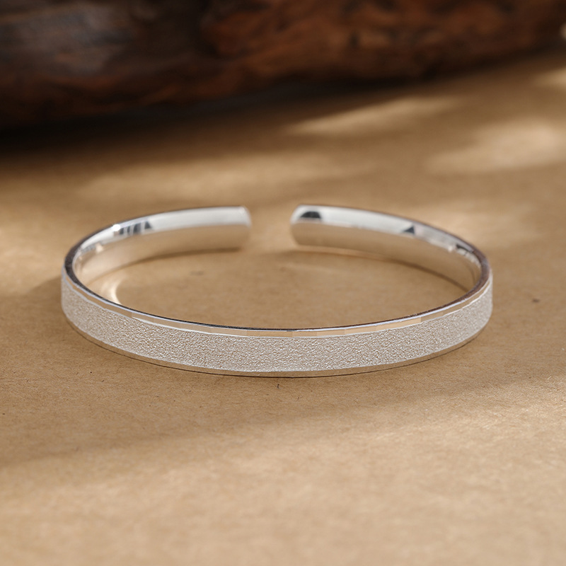 9999 Pulsera de plata esterlina con pies estrellados Pulsera de plata femenina Pulsera sólida de sentido avanzado de la moda Mujer Regalo para mamá