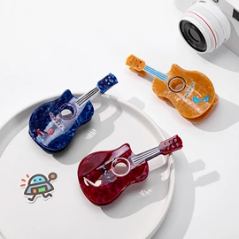 发夹;发梳头饰;发卡