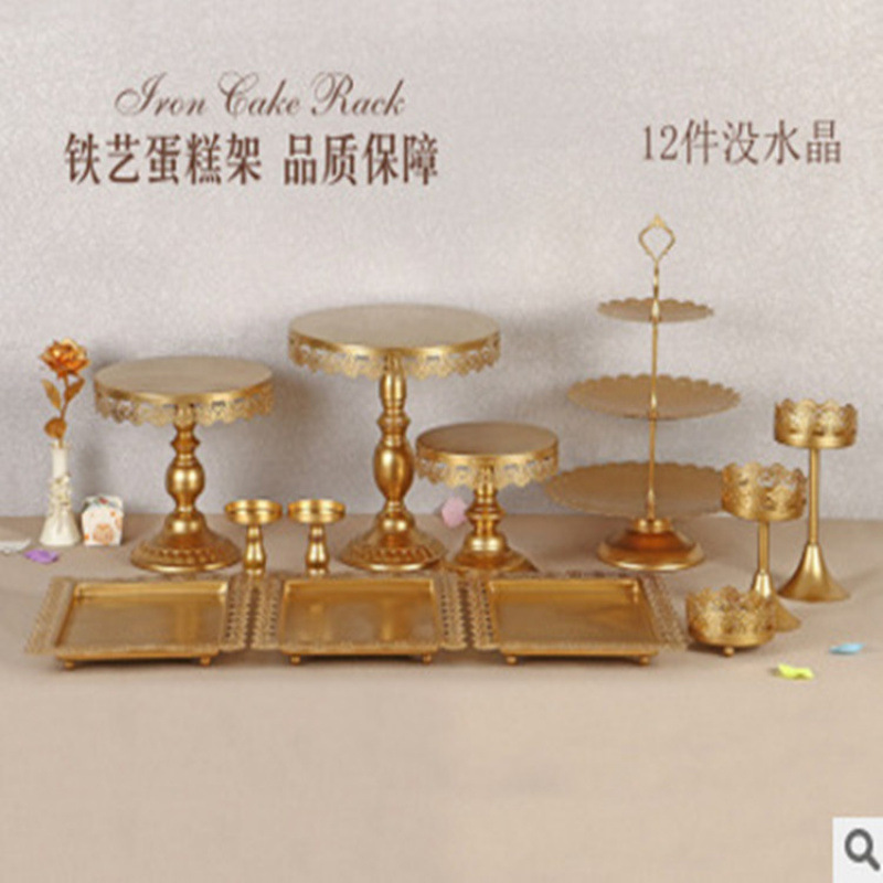 Postre de boda de oro Adornos de mesa Soporte de pastel de estilo europeo Accesorios de boda Bandeja de pastel de encaje Soporte de punto de hierro 12 piezas